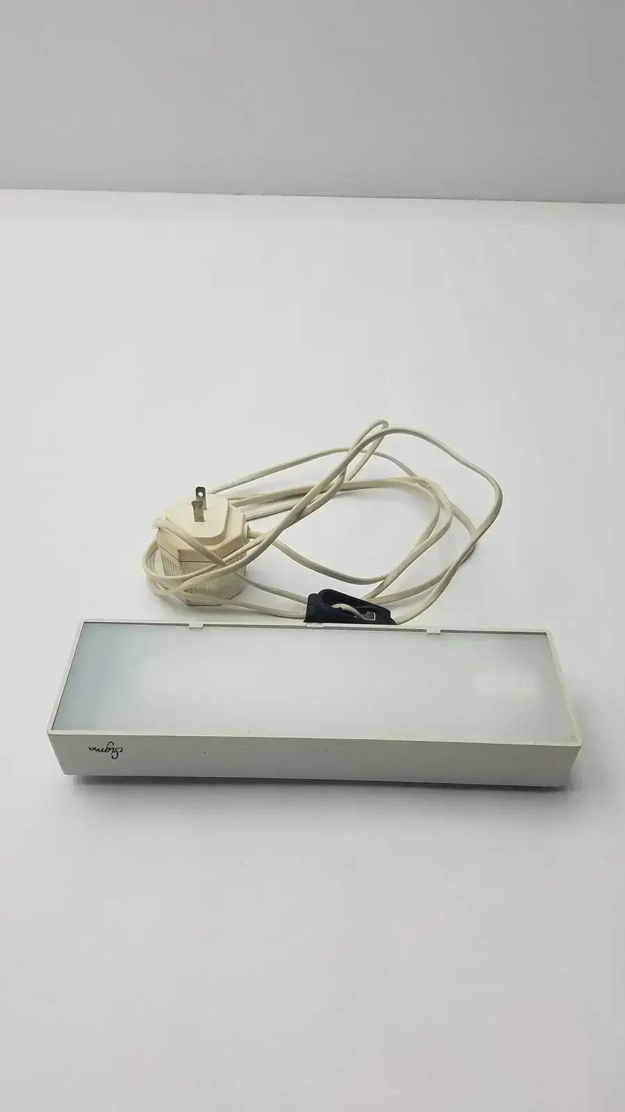 Alco Controls Sigma Wave White Light With Plug Medical Lighting, second-hand product photo 3