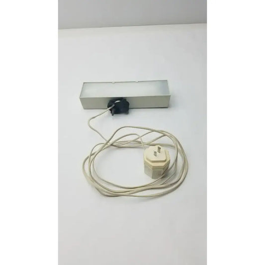 Alco Controls Sigma Wave White Light With Plug Medical Lighting, second-hand product photo 1