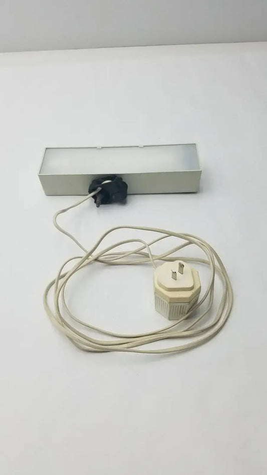 Alco Controls Sigma Wave White Light With Plug Medical Lighting, second-hand product photo 1