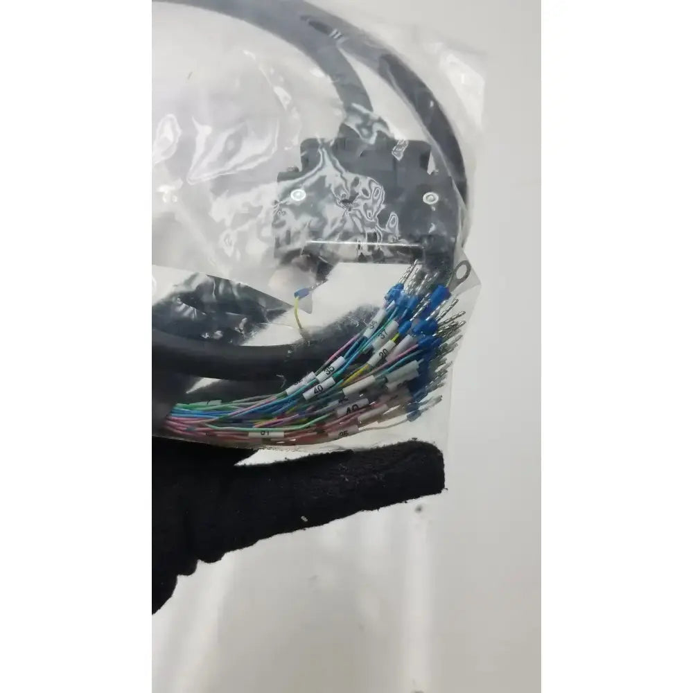 See Pictures Signal Cable, Preassembled Motor Connection 6SL3260-4NA00-1VB0 Signal Cable, second-hand product photo 2