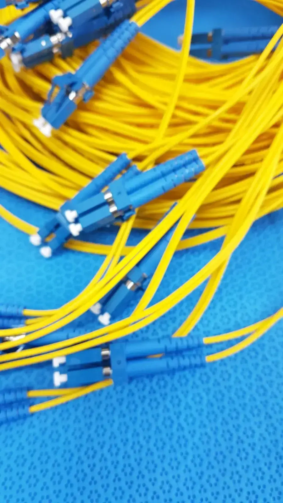 Kentek Singlemode Fiber Optic Cable Assembly – LC to LC, UPC Polish, 5 Meter Box of 26 Fiber Optic Cable Assembly, second-hand product photo 3