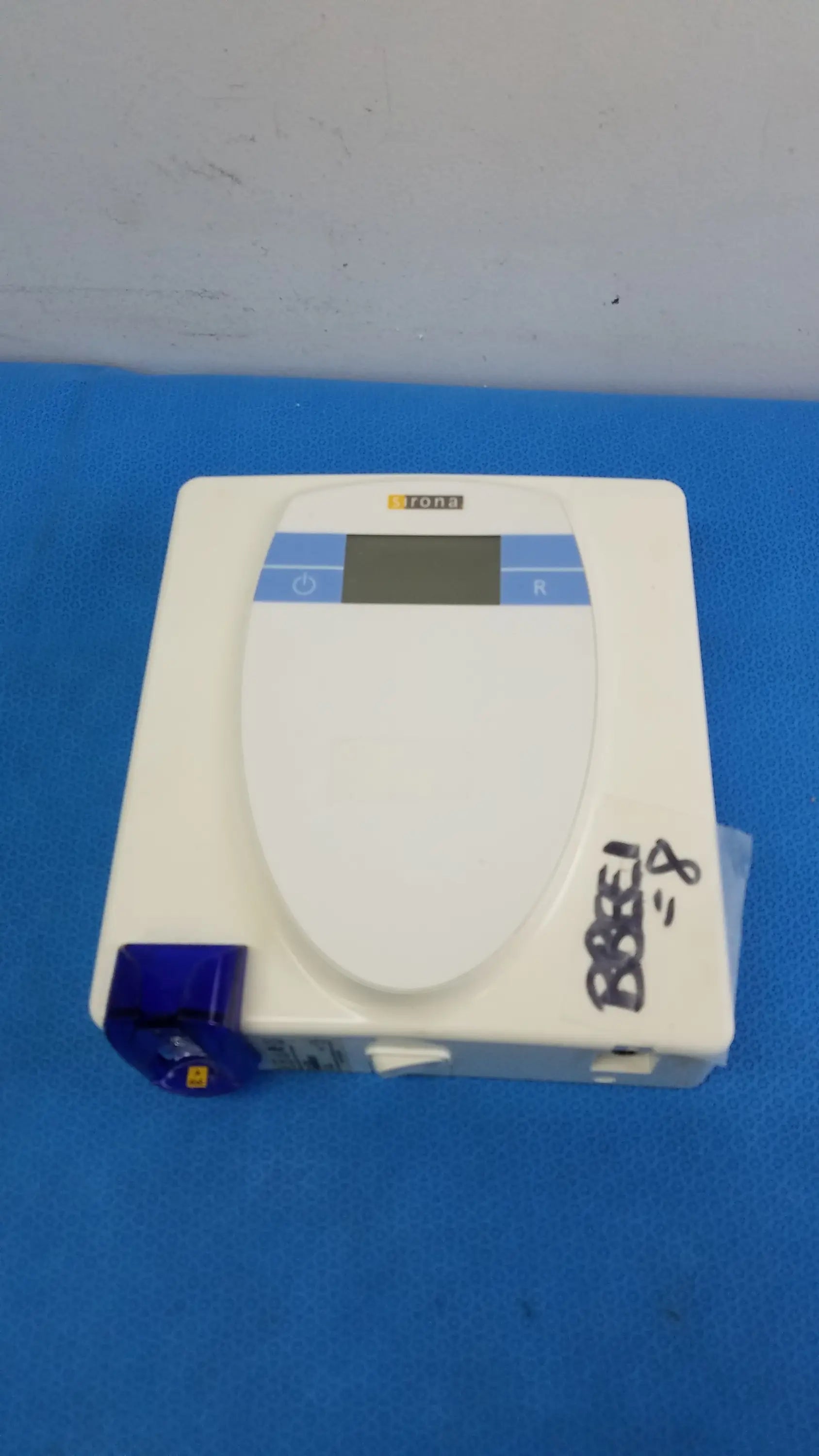Sirona D3495 Dental Wall Mounted Unit SR 02525 Dental Wall Mounted Unit, second-hand product photo 1