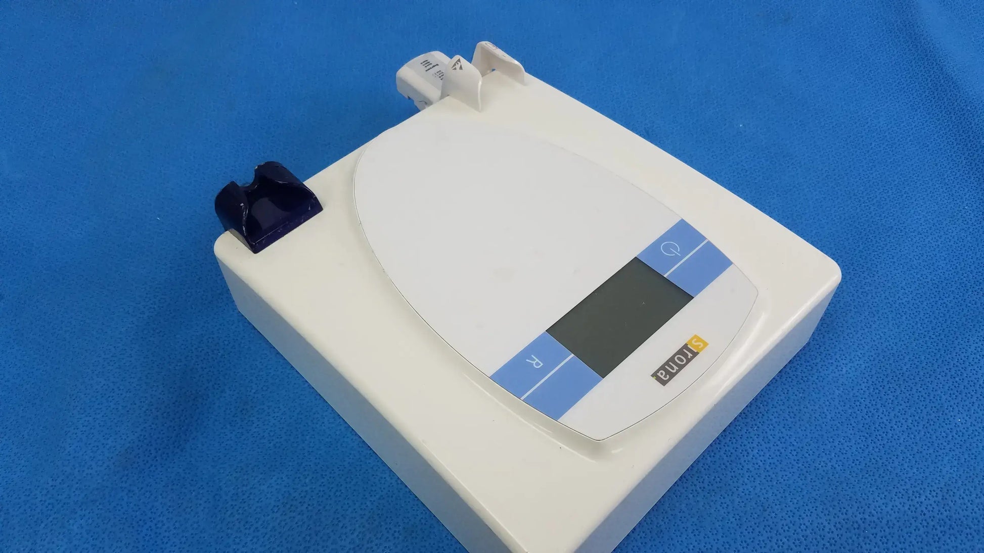 Sirona Xios D3495 Plus Dental Wall Module Dental Wall Module, second-hand product photo 3
