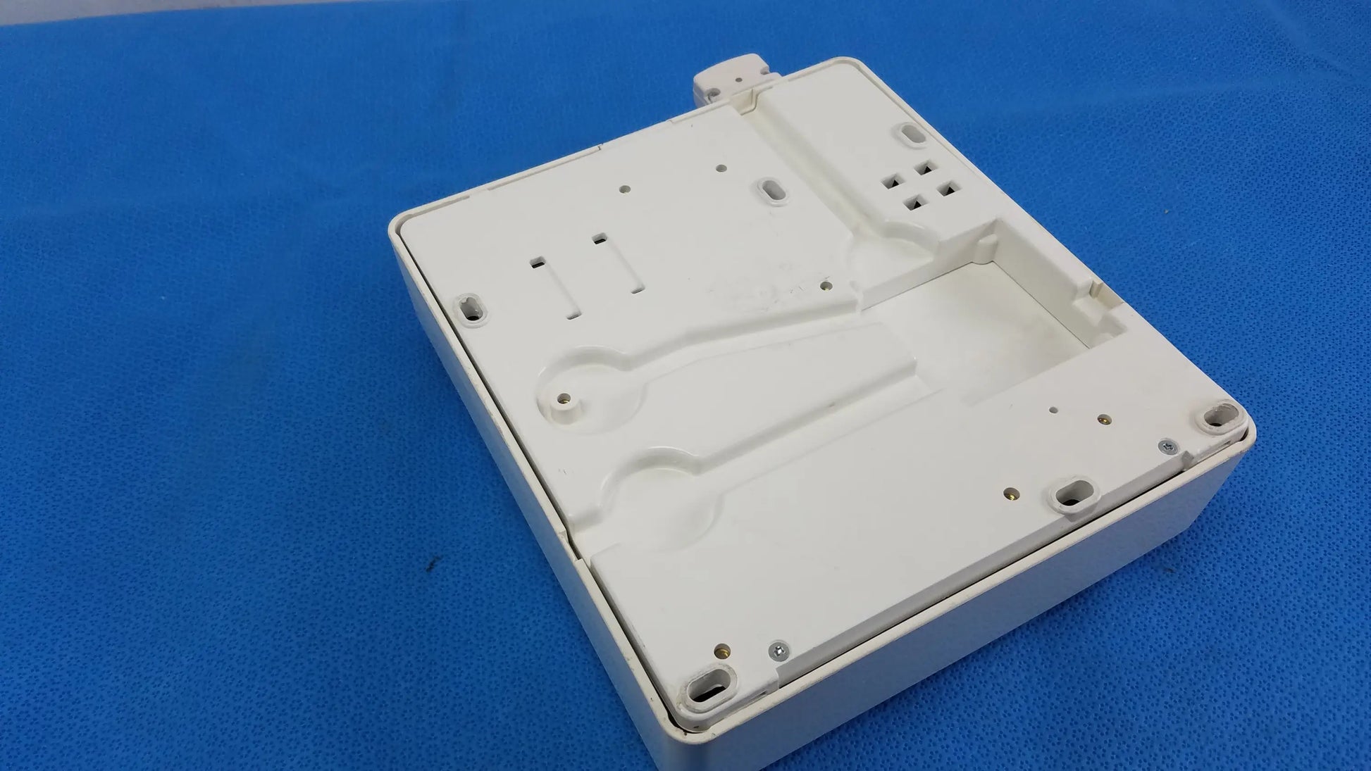 Sirona Xios D3495 Plus Dental Wall Module SR 02522 Dental Wall Module, second-hand product photo 13