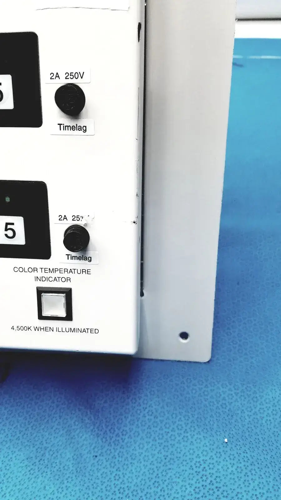 Skytron Aurora LED Surgical Light Control Box B9-610-02 120V 288W Surgical Light Control Box, second-hand product photo 6