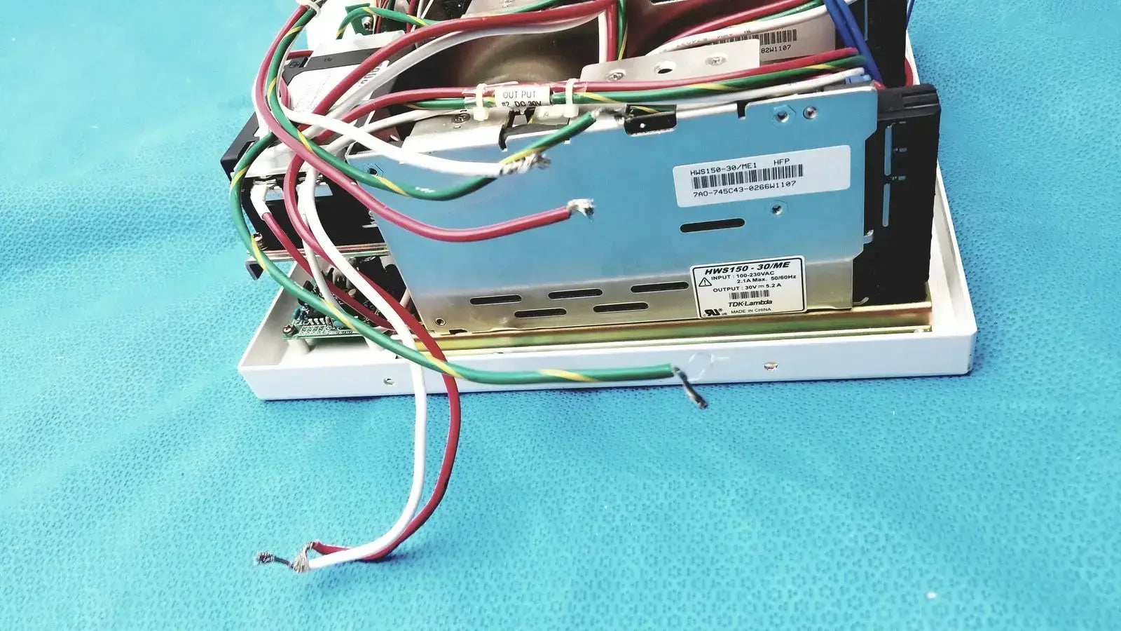 Skytron Aurora LED Surgical Light Control Box B9-610-02 120V 288W Surgical Light Control Box, second-hand product photo 18