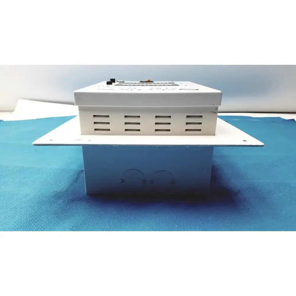 Skytron Aurora LED Surgical Light Control Box B9-610-02 120V 288W Surgical Light Control Box, second-hand product photo 8