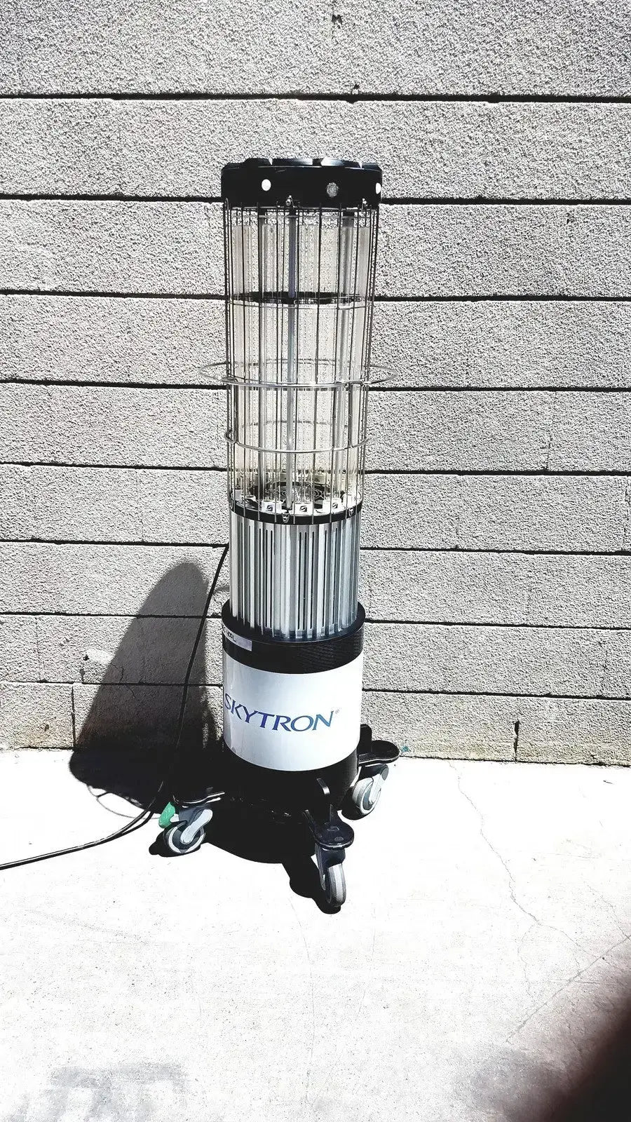 Skytron Mobile UV-C Disinfection System UV-C Disinfection System, second-hand product photo 5