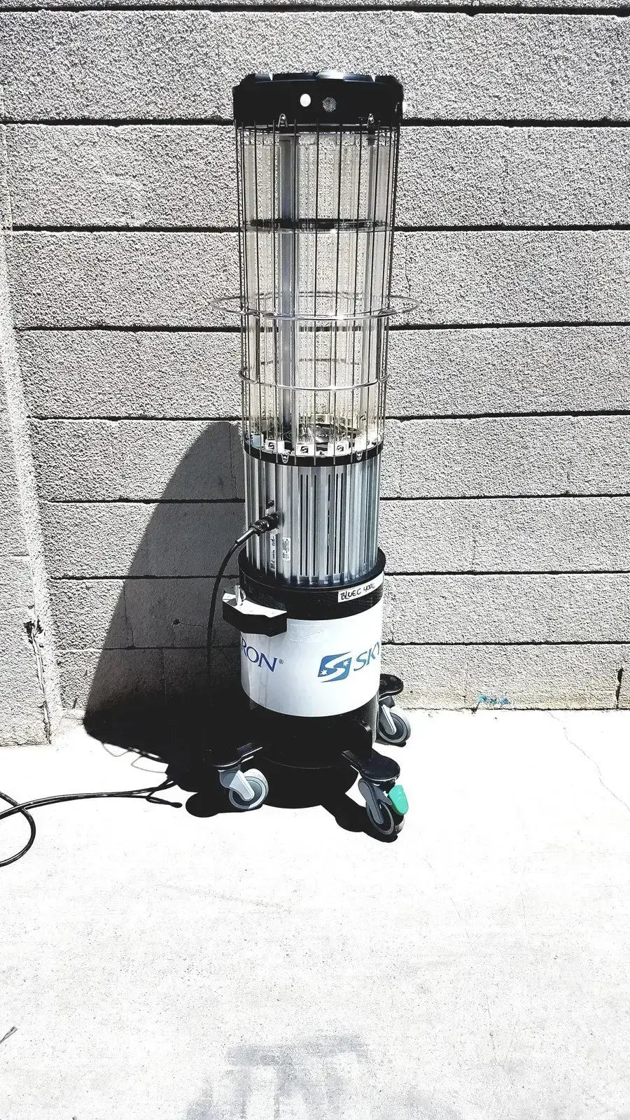 Skytron Mobile UV-C Disinfection System UV-C Disinfection System, second-hand product photo 3