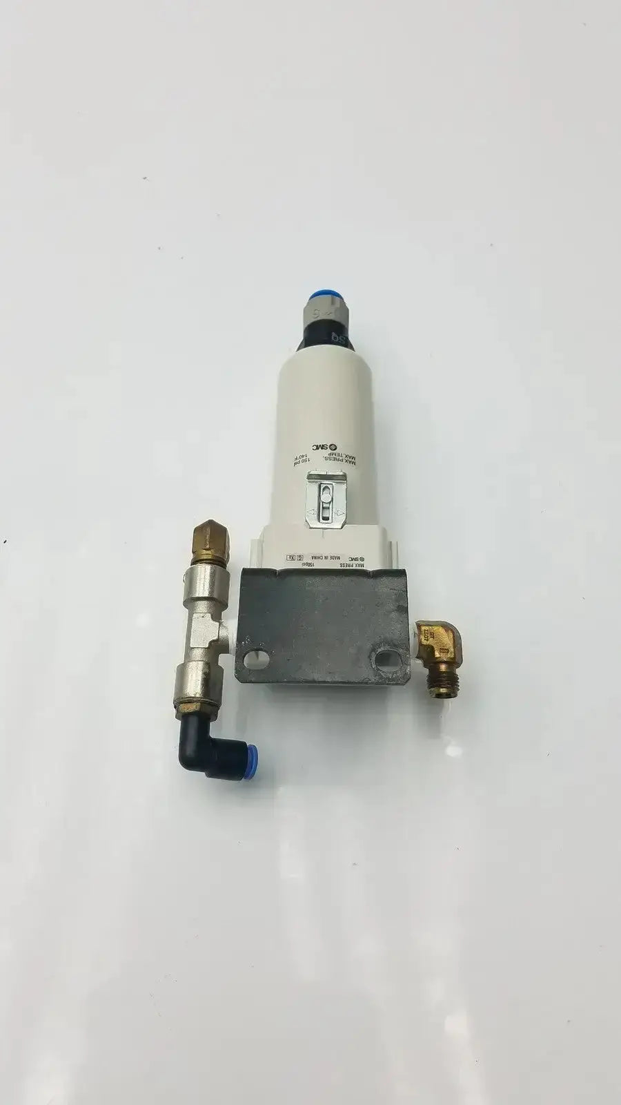 SMC FD30-N02C-2Z-A Filter With 150 psi Max Pressure Pneumatic Air Filter, second-hand product photo 3