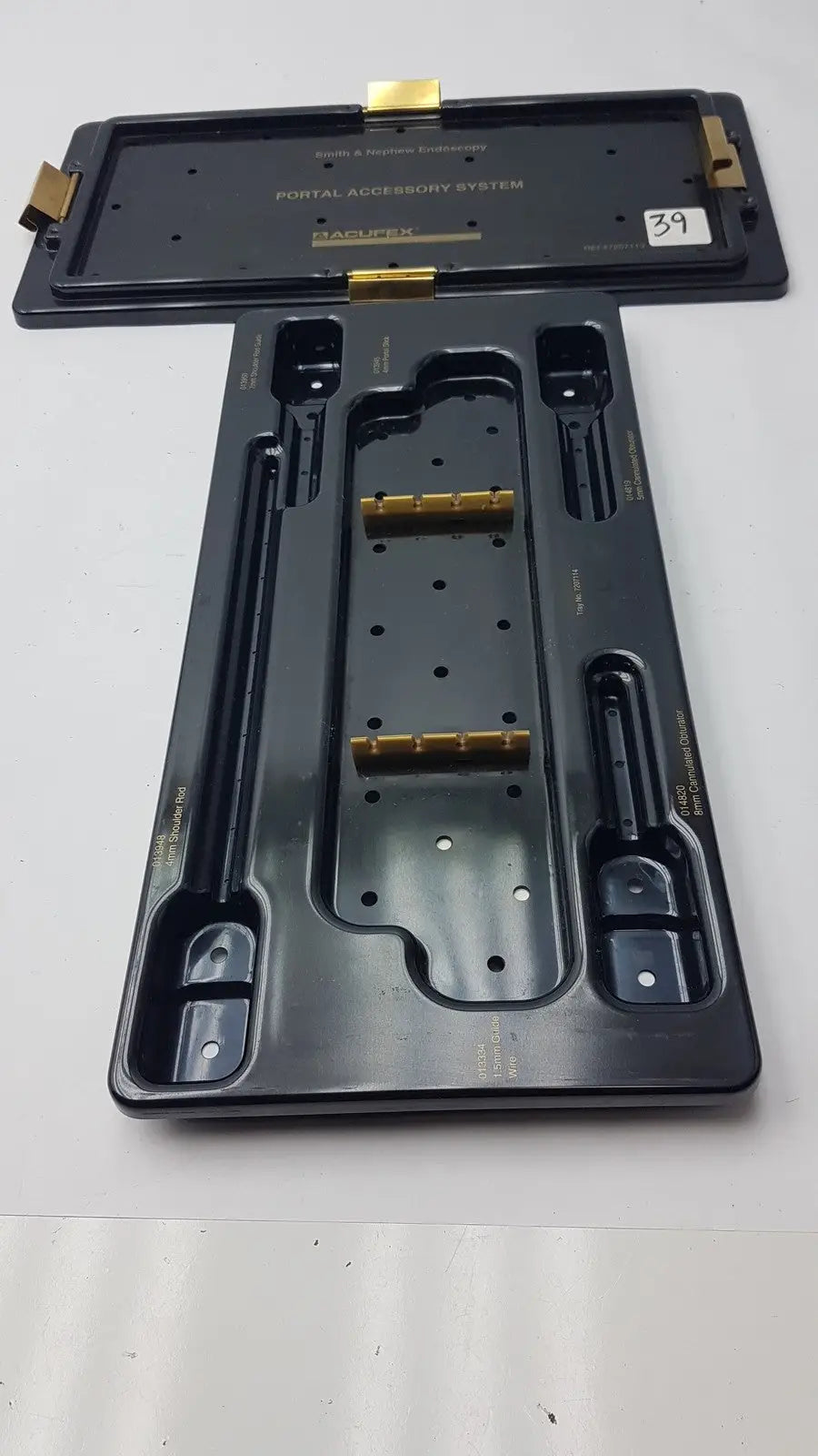 Reuse Medical Smith & Nephew Endoscopy Portal Accessory System 7207113 Sterilization Trays & Cases, second-hand product photo 1