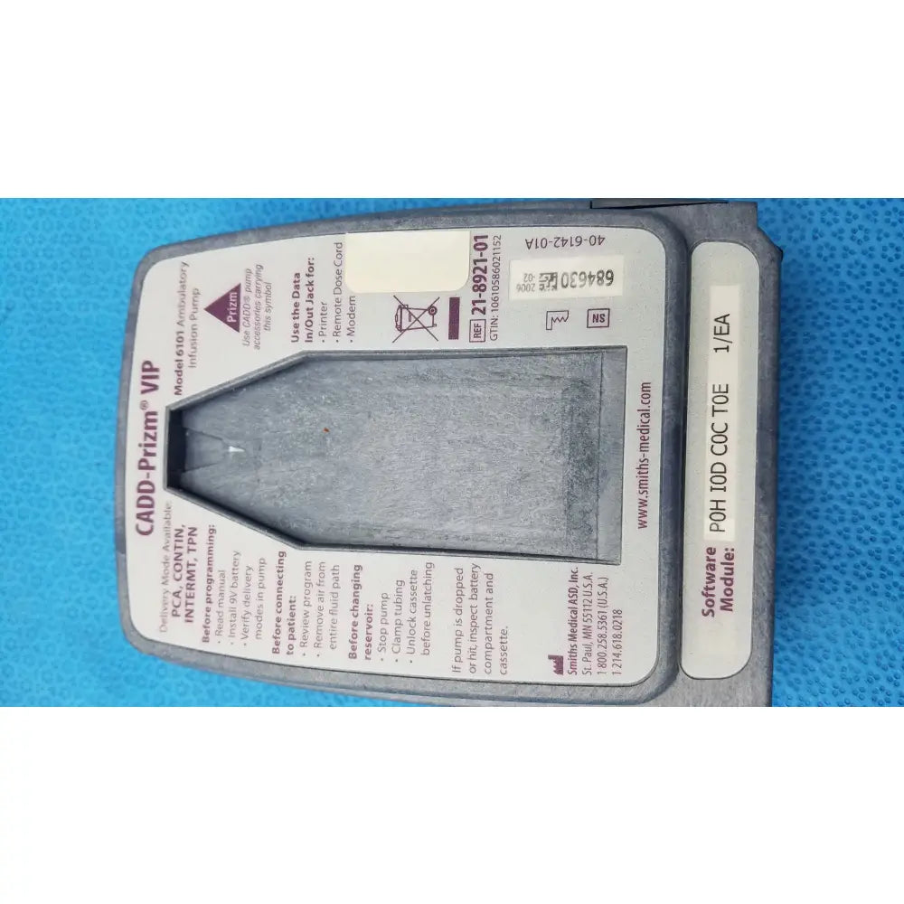 Smiths Medical 6100 Cadd Prizm Ambulatory Infusion Pump With Case Ref 21-8921-01 - Ambulatory Infusion Pump