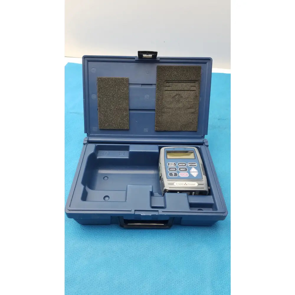 Smiths Medical 6100 Cadd Prizm Ambulatory Infusion Pump With Case Ref 21-8921-01 - Ambulatory Infusion Pump