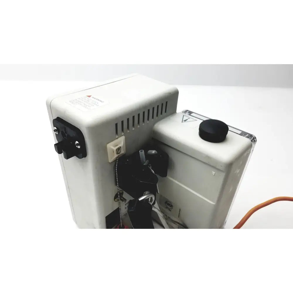 White industrial-grade smiths medical hl-90 hotline fluid level fluid warmer with black control knob and electrical plug