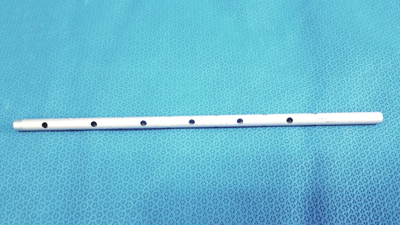Reuse Medical Snowden Pencer 89-6132 Pretzel Articulating Retractor Laparoscopic Instruments, second-hand product photo 1