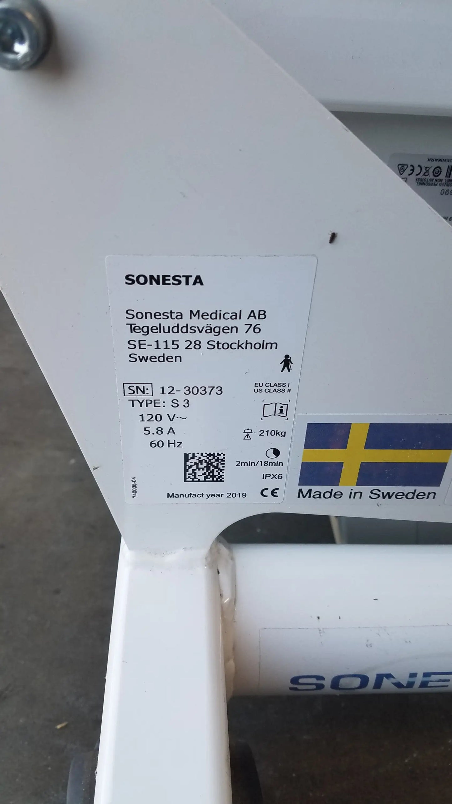 White label on sonesta s3 ultimate patient positioning procedure chair with voltage weight ipx6 and swedish origin