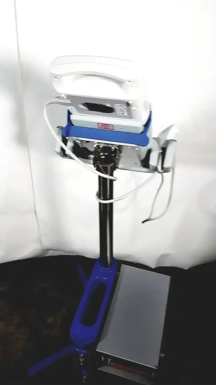 SonoSite L38/10-5 MHz Linear Transducer With Ref. P01088-01 With Rolling Stand Ultrasound Transducer, as-is (for parts) product photo 8