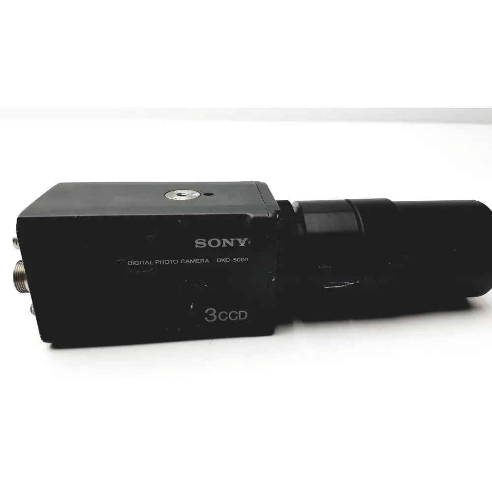 Black sony 3ccd digital photo camera dkc-5000 with matte finish body and 3ccd digital sensor for high quality imaging