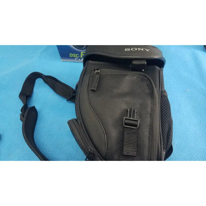 Black sony camera shoulder bag with mesh side pockets and adjustable strap for sony cyber-shot dsc-f828 digital use