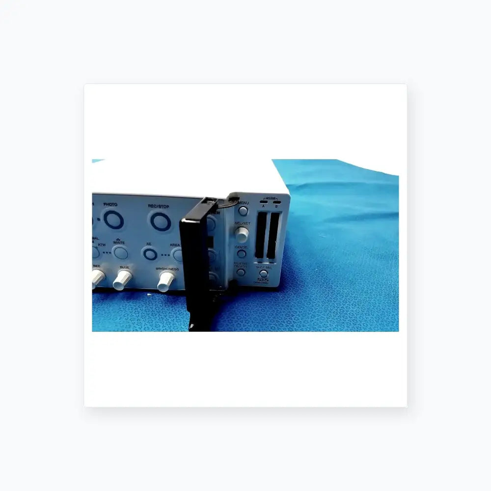Sony Medical Camera Control Unit for Endoscopy and Surgical Imaging Systems Medical Camera Control Unit, second-hand product photo 4
