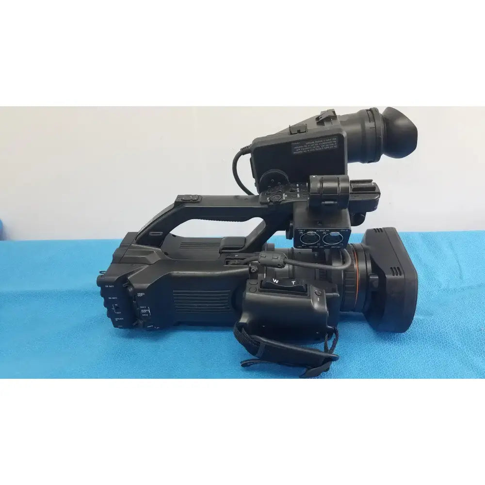 Sony PMW-300 Solid-State Memory XDCAM Camcorder Full HD 3CMOS Camcorder, as-is (for parts) product photo 20