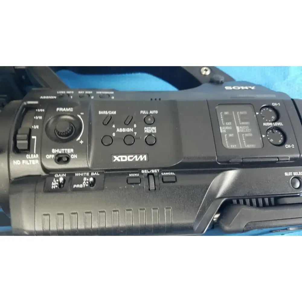 Sony PMW-300 Solid-State Memory XDCAM Camcorder Full HD 3CMOS Camcorder, as-is (for parts) product photo 9