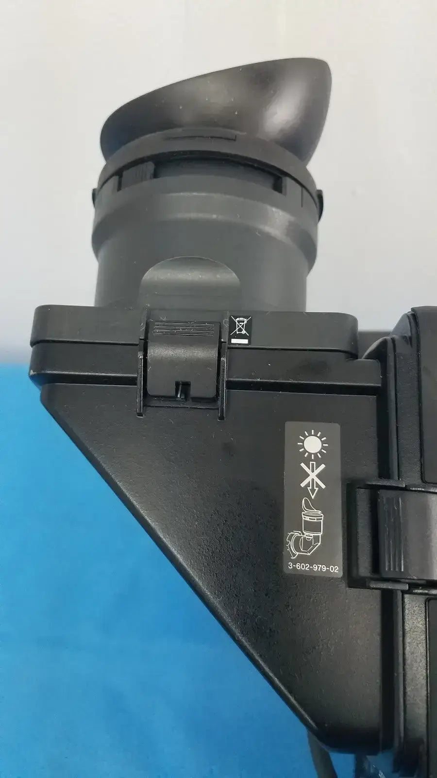 Sony PMW-300 Solid-State Memory XDCAM Camcorder Full HD 3CMOS Camcorder, as-is (for parts) product photo 16