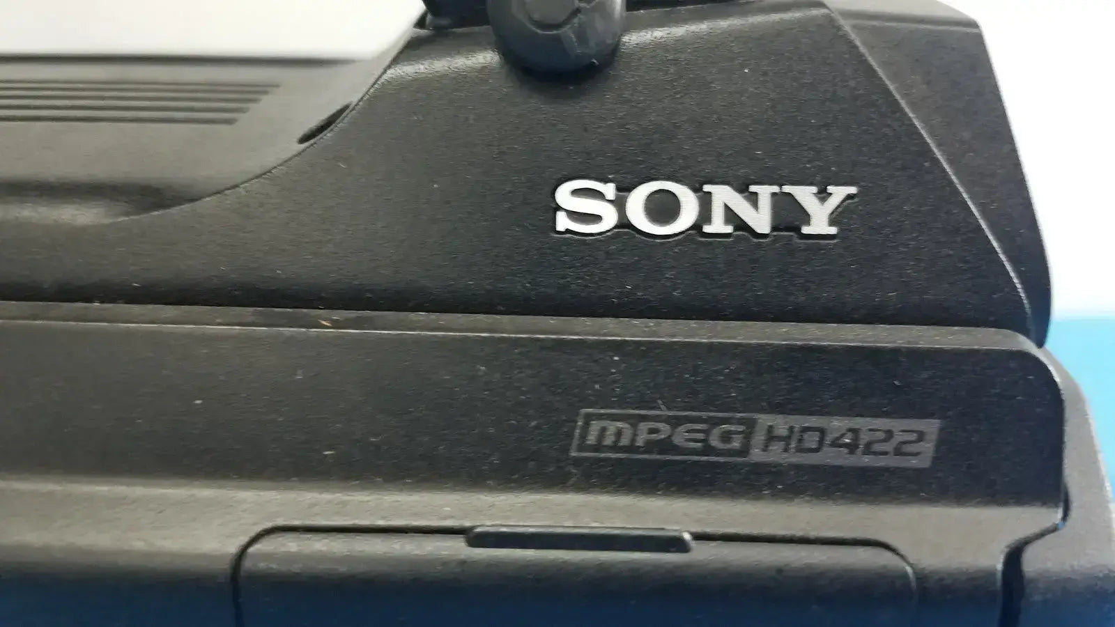 Sony PMW-300 Solid-State Memory XDCAM Camcorder Full HD 3CMOS Camcorder, as-is (for parts) product photo 12