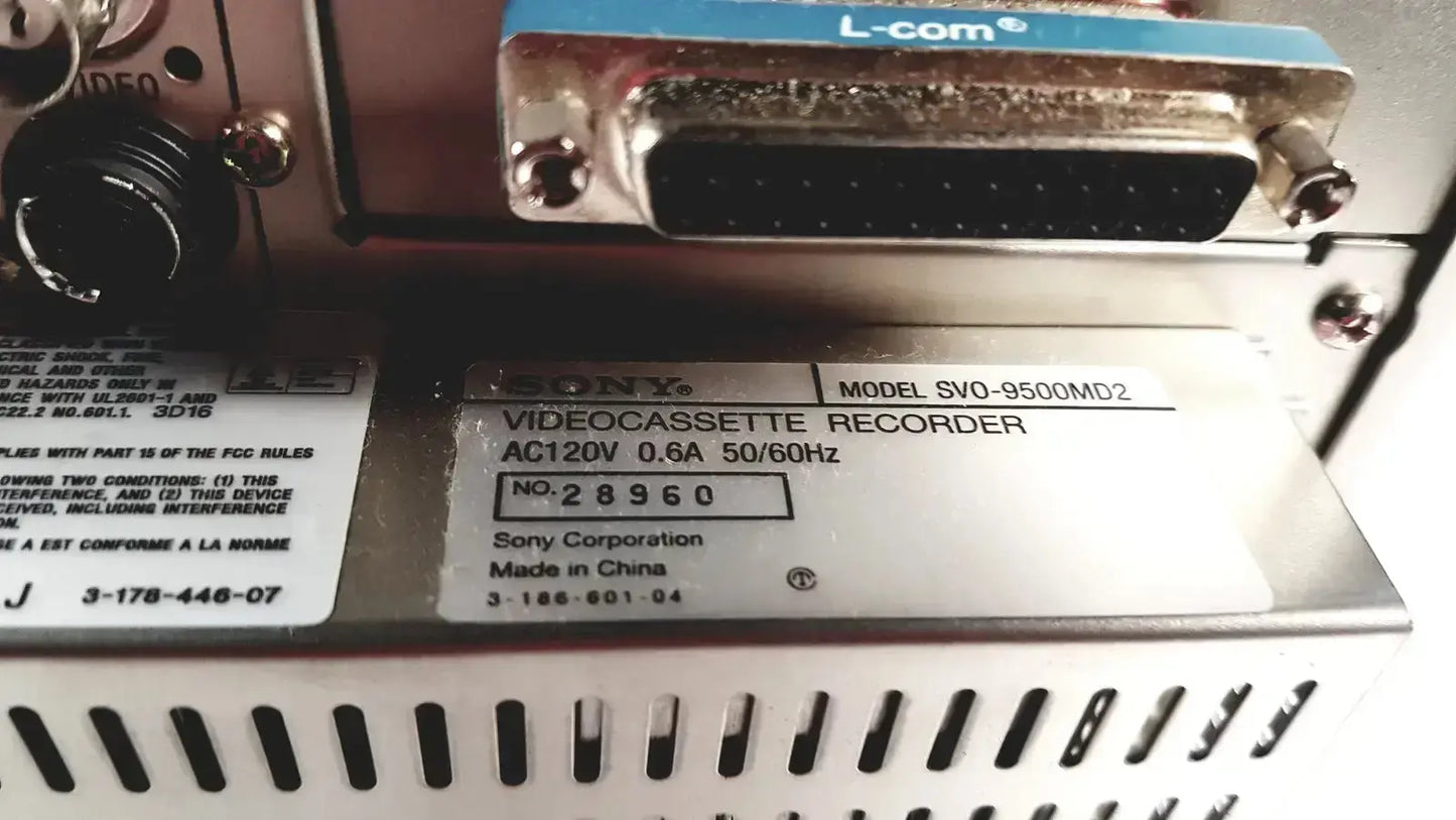 Sony SVO-9500MD Medical Videocassette Recorder SVHS/VHS Medical Videocassette Recorder, second-hand product photo 11