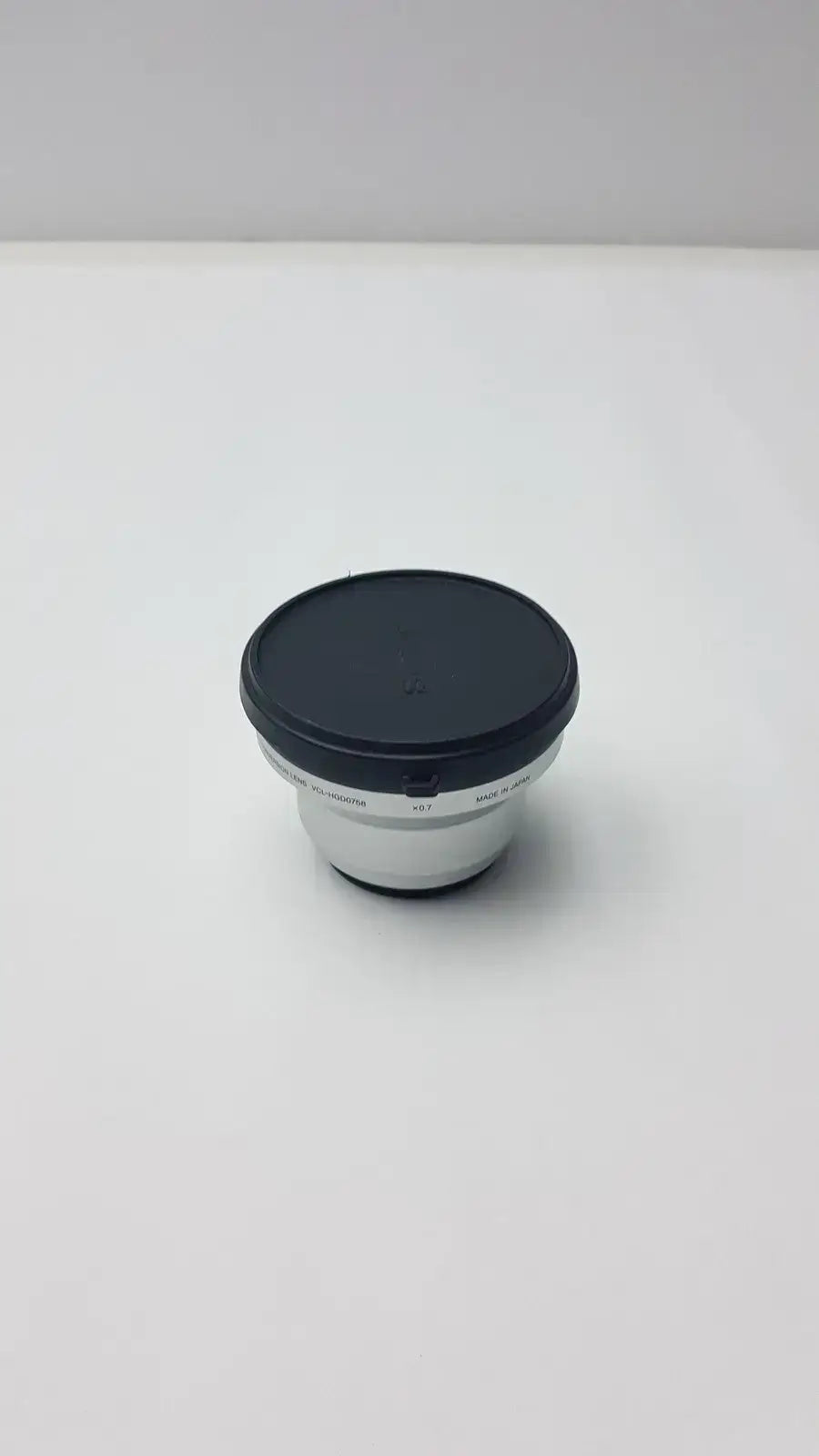 Sony VCL-HGD0758 Wide Coversion Lens x 0.7 for DSLR Wide Conversion Lens, second-hand product photo 1