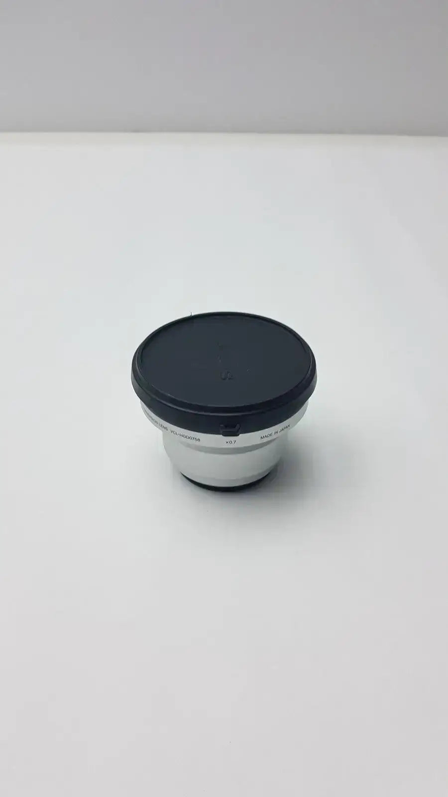 Sony VCL-HGD0758 Wide Coversion Lens x 0.7 for DSLR Wide Conversion Lens, second-hand product photo 1
