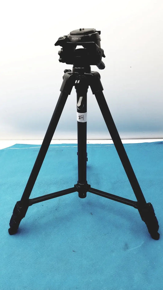 Reuse Medical Sony VCT-R640 Lightweight Extendable Video Tripod Tripods & Monopods, second-hand product photo 1