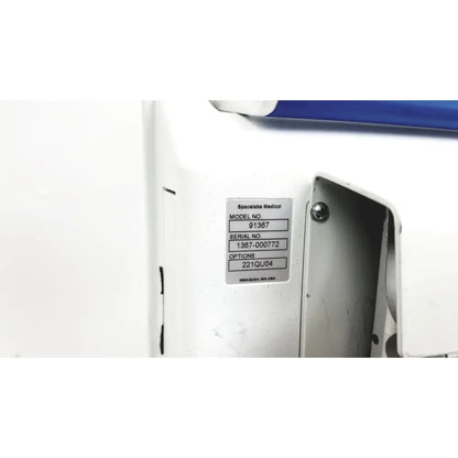 White spacelabs healthcare ultraview sl model 91367 patient monitor with blue top and silver label on rolling stand