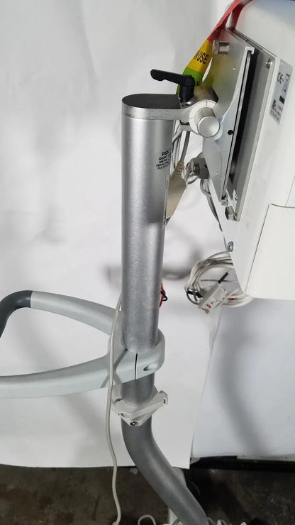 Spacelabs Healthcare Spacelabs SL 91369 Ultraview patient Monitor With Rolling Stand Patient monitor, second-hand product photo 6
