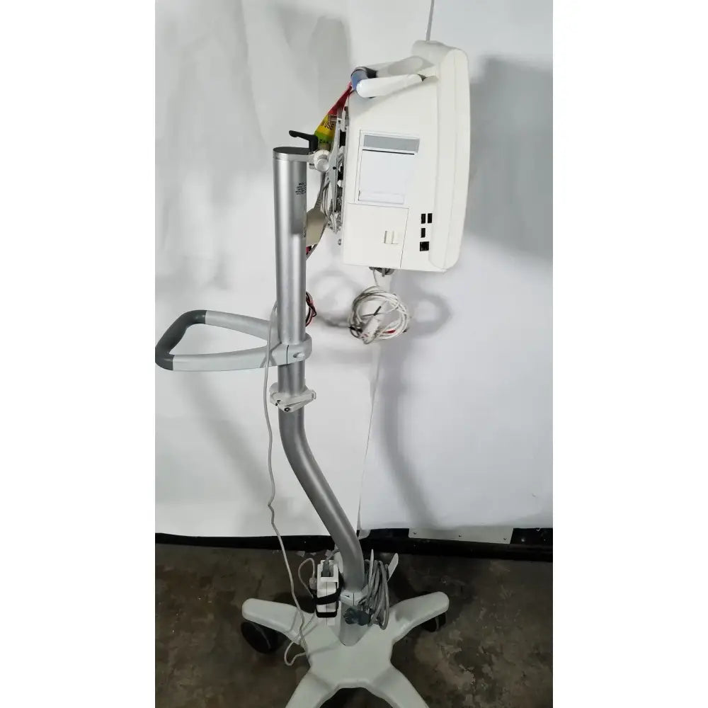Spacelabs Healthcare Spacelabs SL 91369 Ultraview patient Monitor With Rolling Stand Patient monitor, second-hand product photo 3