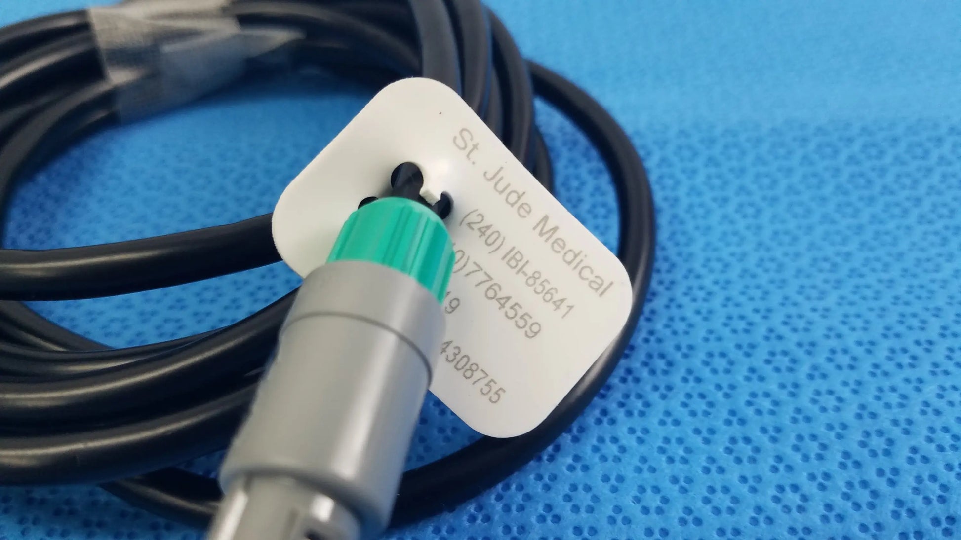 St jude medical ibi-85641 catheter connection cable in black used for connecting and reusing medical equipment