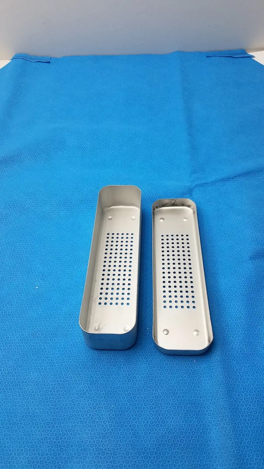 Unbranded Steel Medical Sterilization Case Tray – Surgical Healthcare Equipment, Used Sterilization Tray, second-hand product photo 4