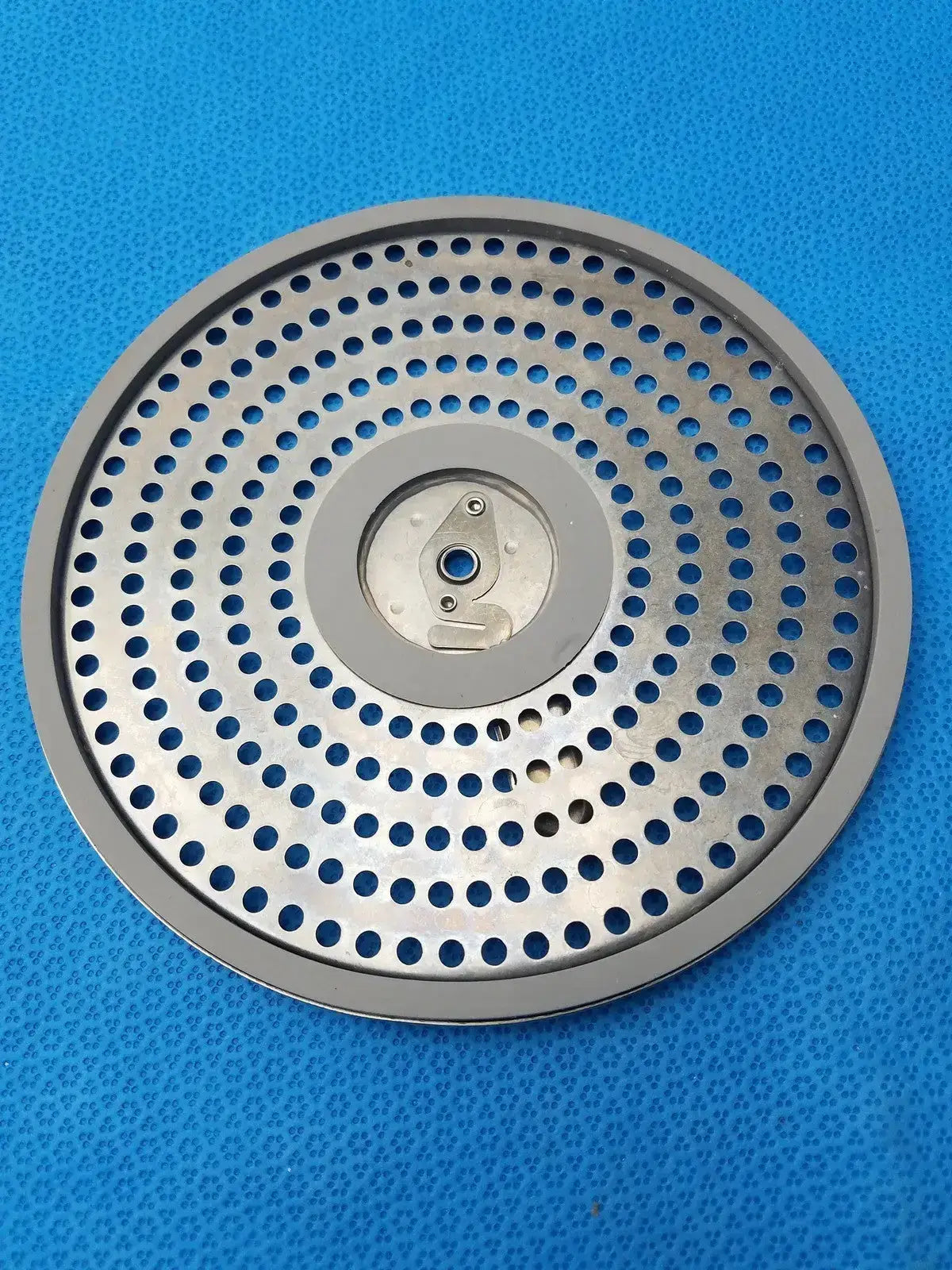 Unbranded Sterilization Container Lid Paper Filter Retention Plate Sterilization Container Part, second-hand product photo 6