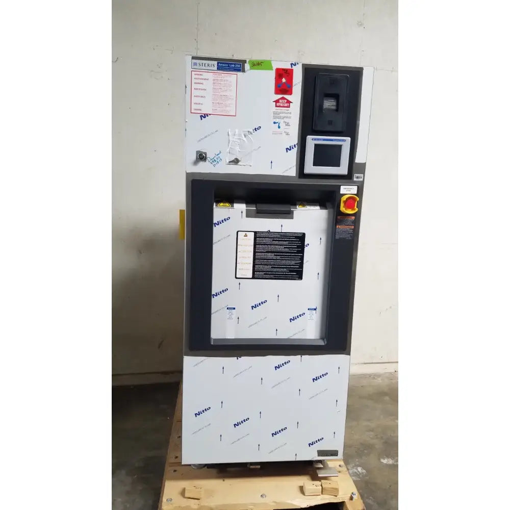 Reuse Medical Steris Scientific Gravity Sterilizer Autoclave | Laboratory Sterilization Autoclaves & Sterilizers, second-hand product photo 1