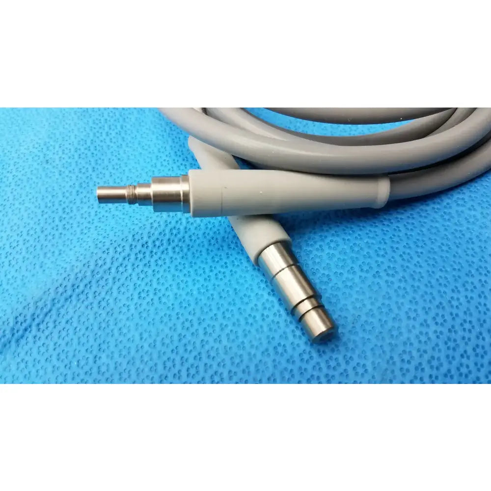 Reuse Medical Equipment Storz Wolf Compatible Fiber Optic Endoscope Light Cable 10550 Fiber Optic Light Cable, second-hand product photo 2