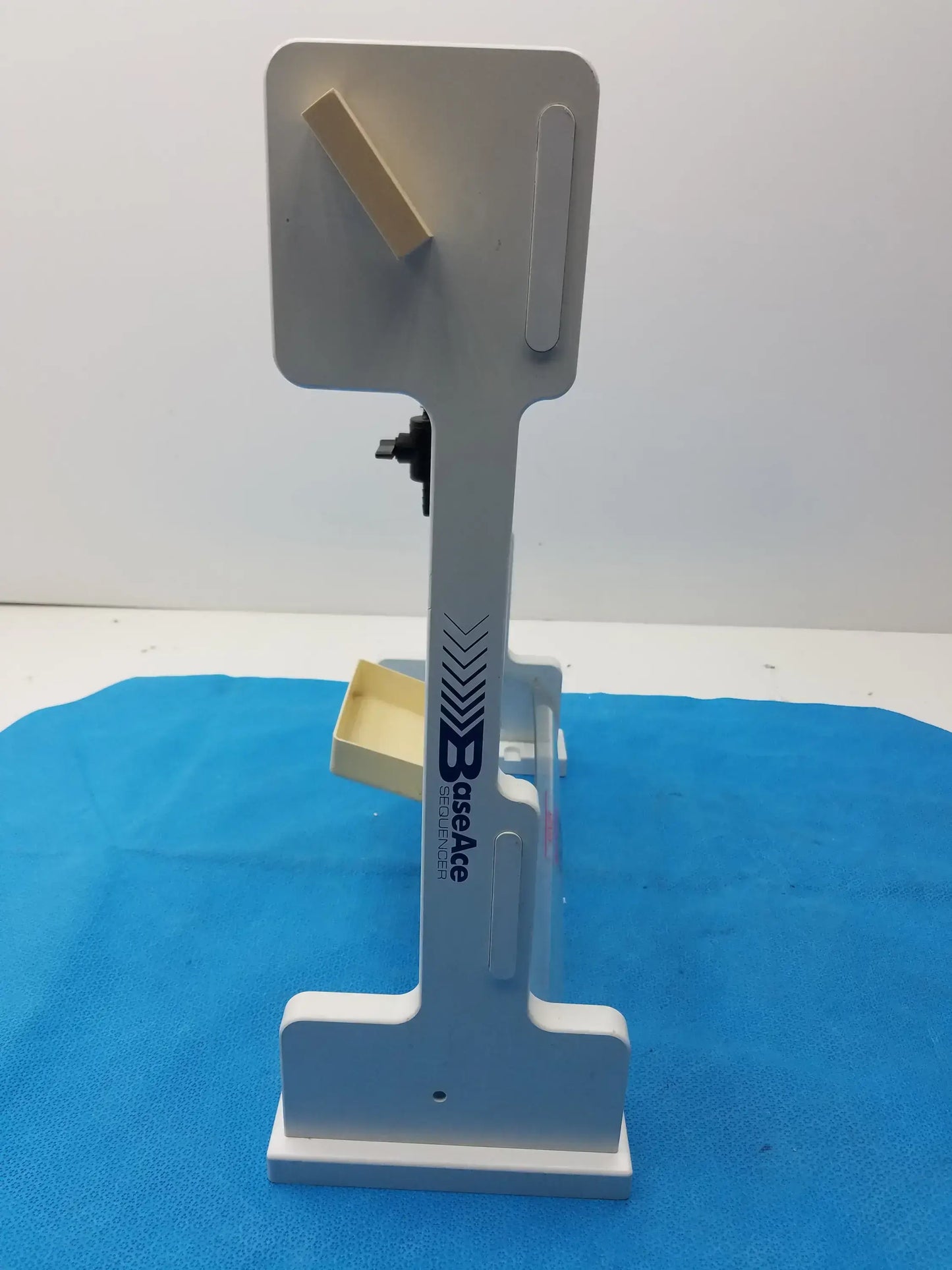 Stratagene Base Ace Sequencer Vertical Electrophoresis Gel Box Vertical Electrophoresis Gel Box, second-hand product photo 18