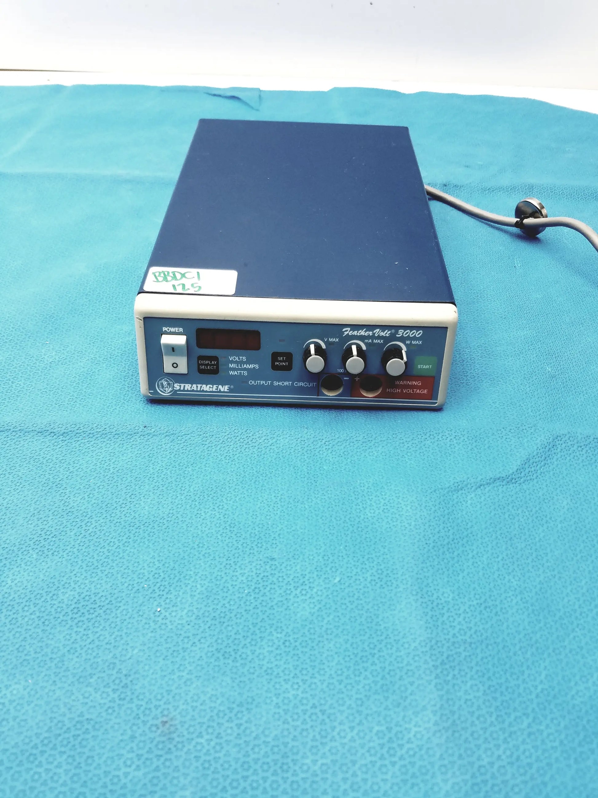 Stratagene Feather Volt 3000 Electrophoresis Power Supply Electrophoresis Power Supply, second-hand product photo 3