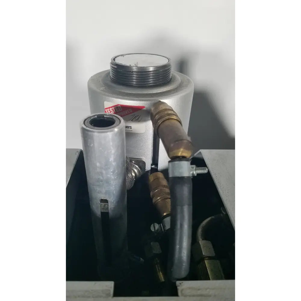 Silver cylindrical hydraulic cylinder with threaded top and brass fittings for Struers ProntoPress-20 dual-cylinder metallographic specimen hot mounting machine