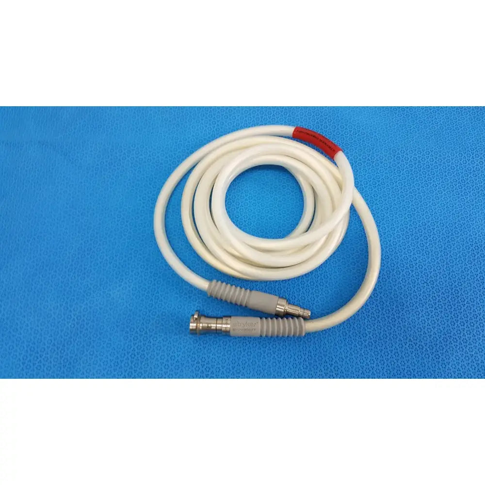 Reuse Medical Stryker 195Q Fiber Optic Light Cable – Surgical and Endoscopic Illumination Endoscopes, second-hand product photo 1