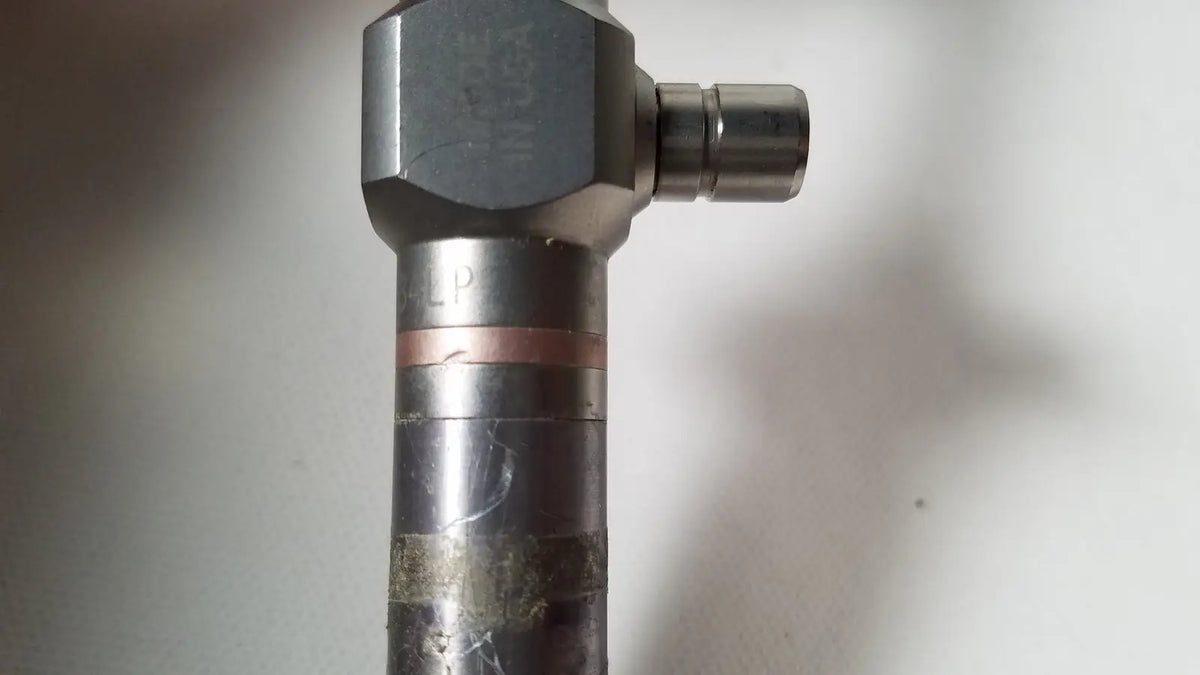 Industrial-grade metallic pipe fitting with copper band on stryker 380-10 10mm 0 degree rigid laparoscope for reuse medical use