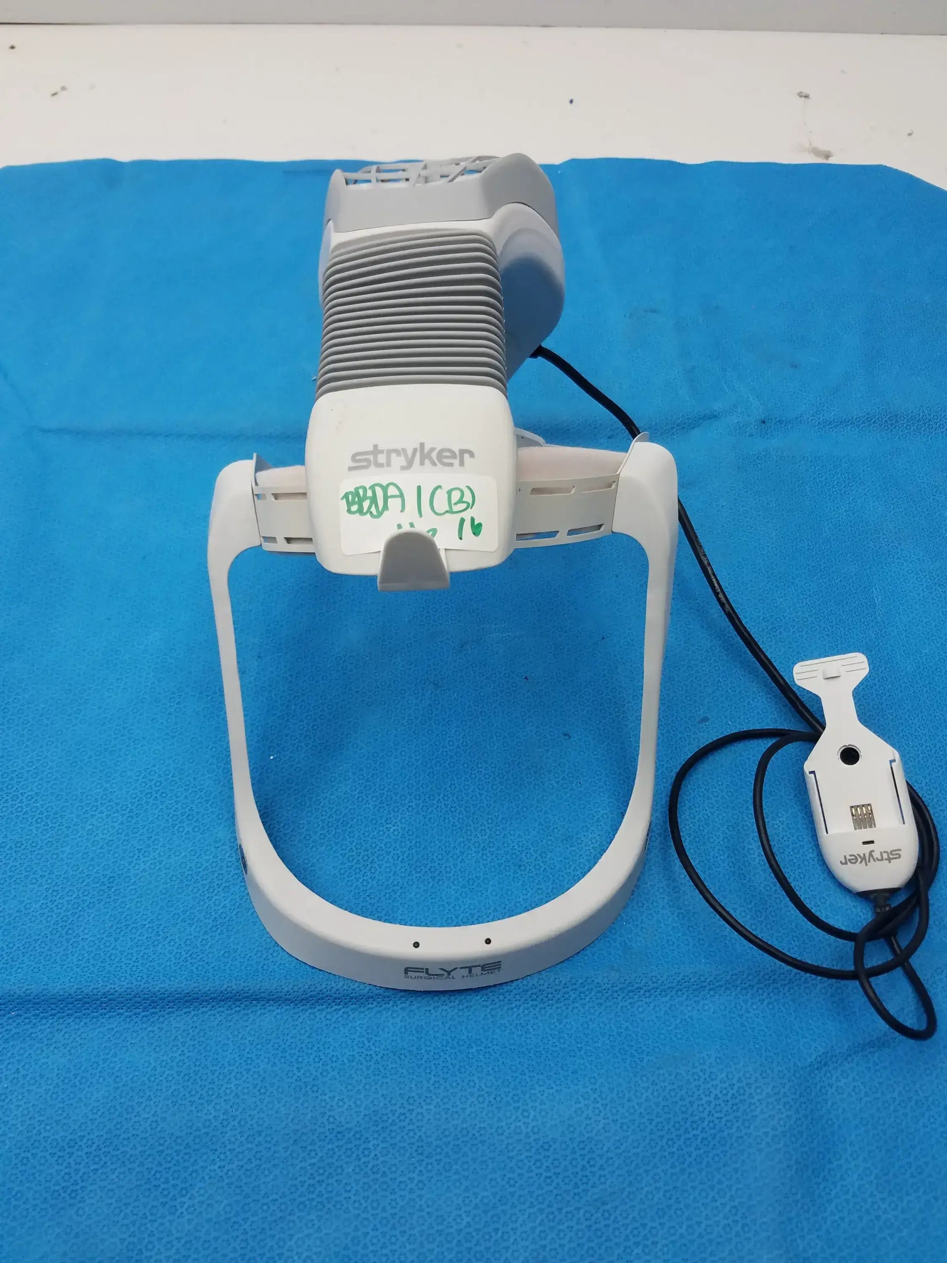 Stryker 408-600 Flyte Surgical Helmet With 408-600-300 Flyte Power Cord Surgical Helmet, as-is (for parts) product photo 18