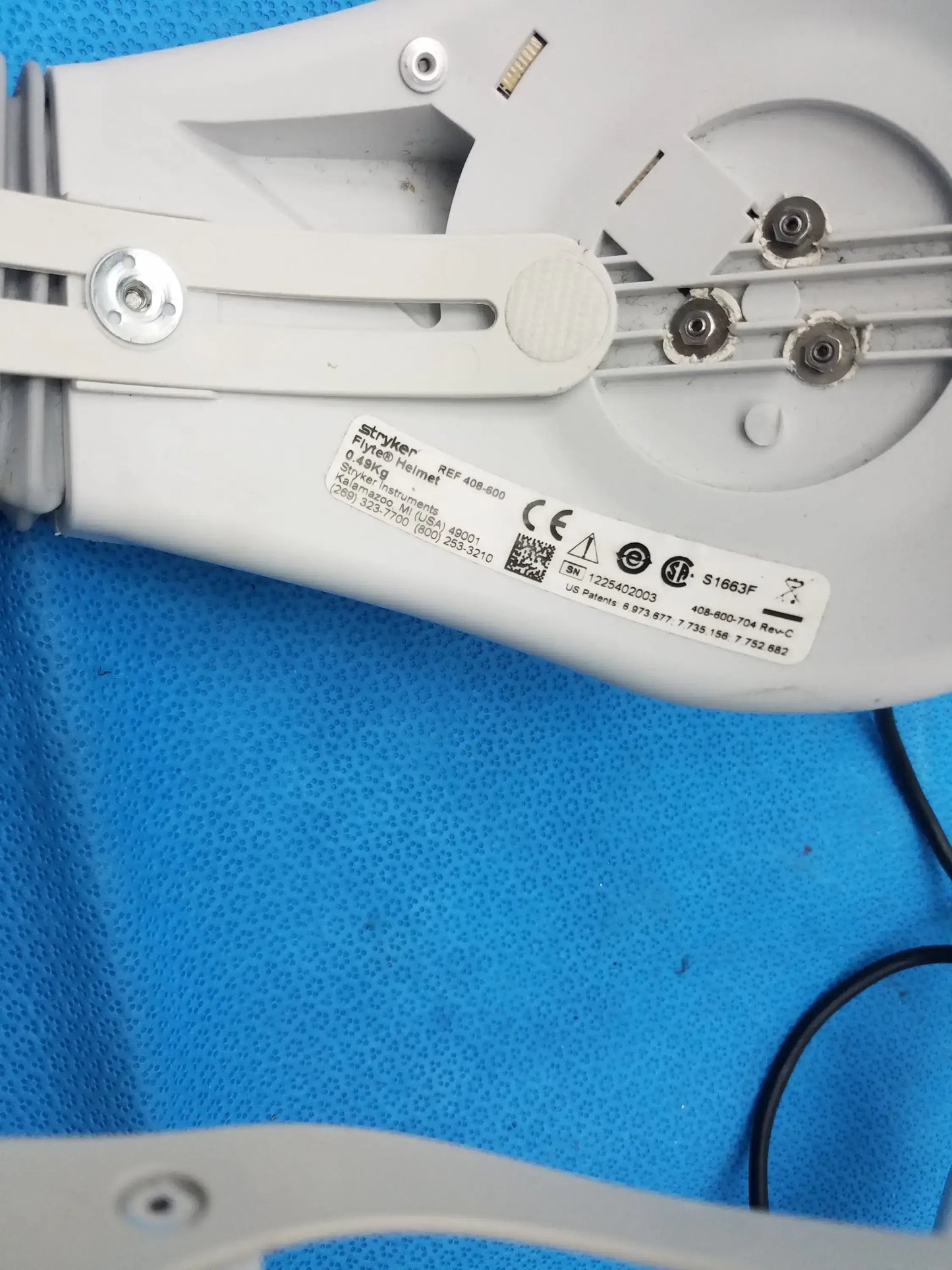 Stryker 408-600 Flyte Surgical Helmet With 408-600-300 Flyte Power Cord Surgical Helmet, as-is (for parts) product photo 16