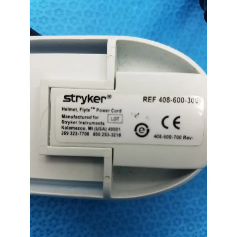 Stryker 408-600 Flyte Surgical Helmet With 408-600-300 Flyte Power Cord Surgical Helmet, as-is (for parts) product photo 11