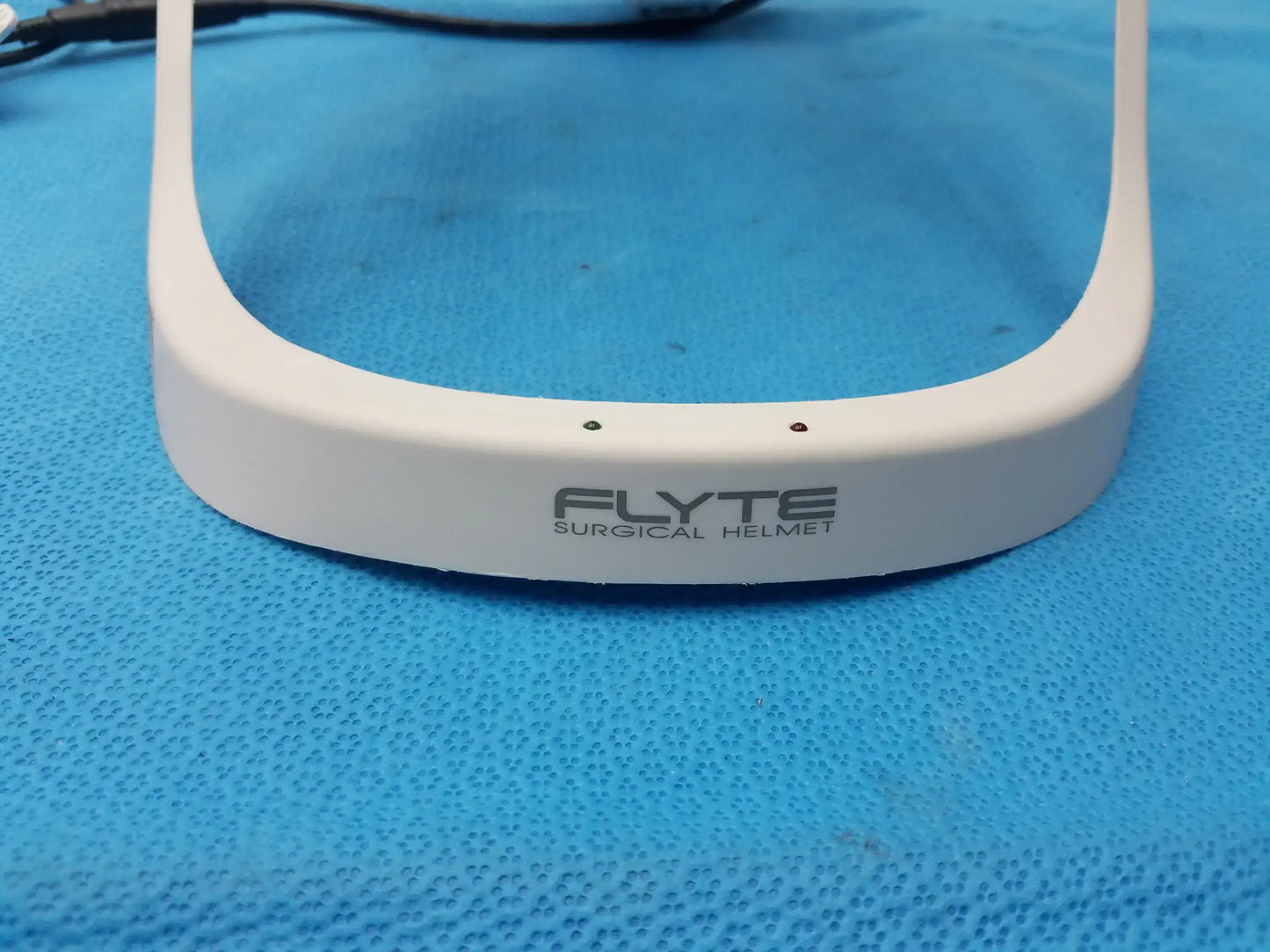 Stryker 408-600 Flyte Surgical Helmet With 408-600-300 Flyte Power Cord Surgical Helmet, as-is (for parts) product photo 4