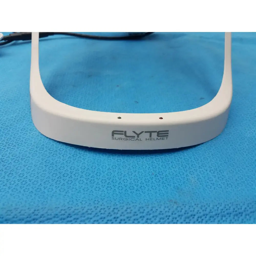 Stryker 408-600 Flyte Surgical Helmet With 408-600-300 Flyte Power Cord Surgical Helmet, as-is (for parts) product photo 4